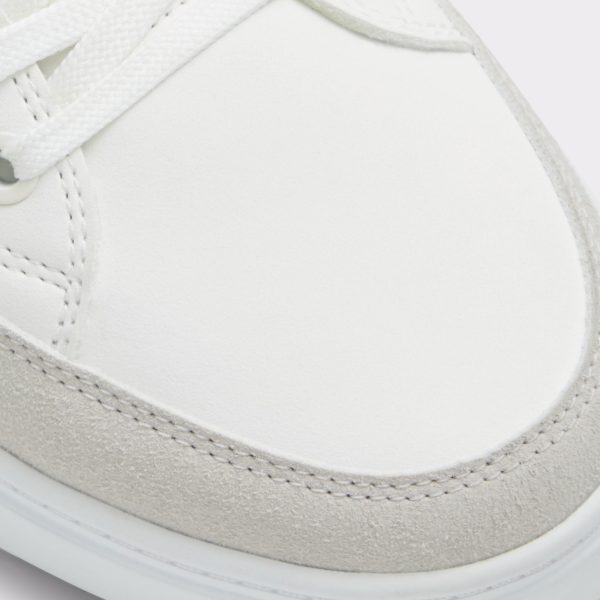 Elio - Image 8
