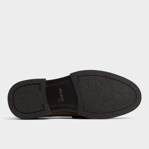 Tucker - Image 7