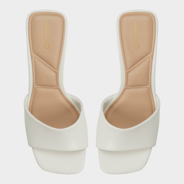 Tisha - Image 6