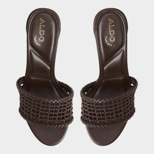 Beachdate - Image 6