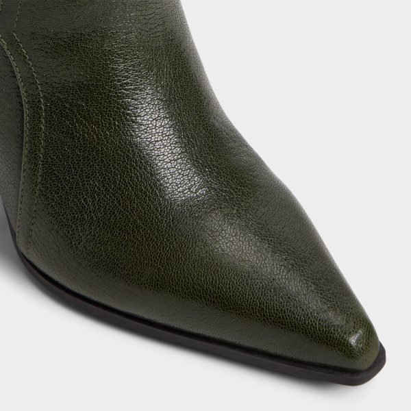 Saddle - Image 5