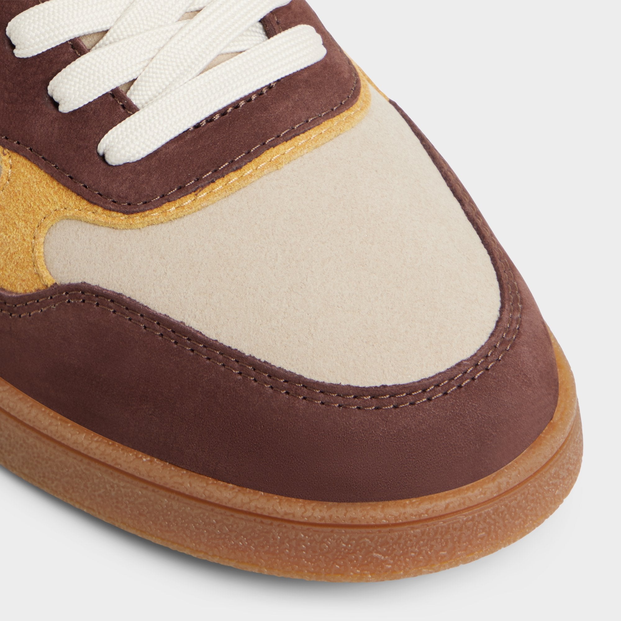 Curtis - Image 5