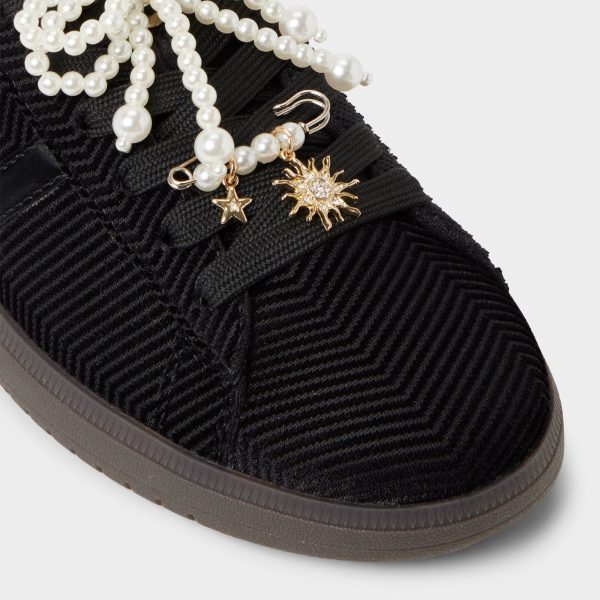 Chicsneaker2 - Image 5