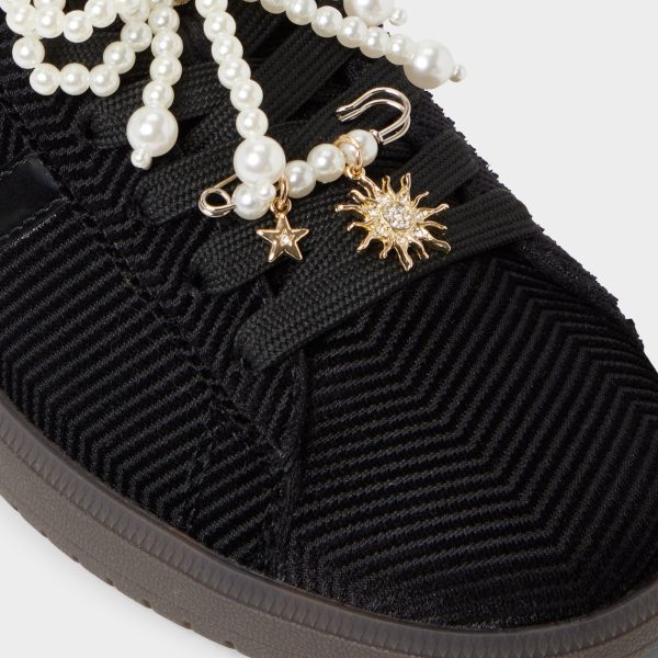 Chicsneaker2 - Image 7